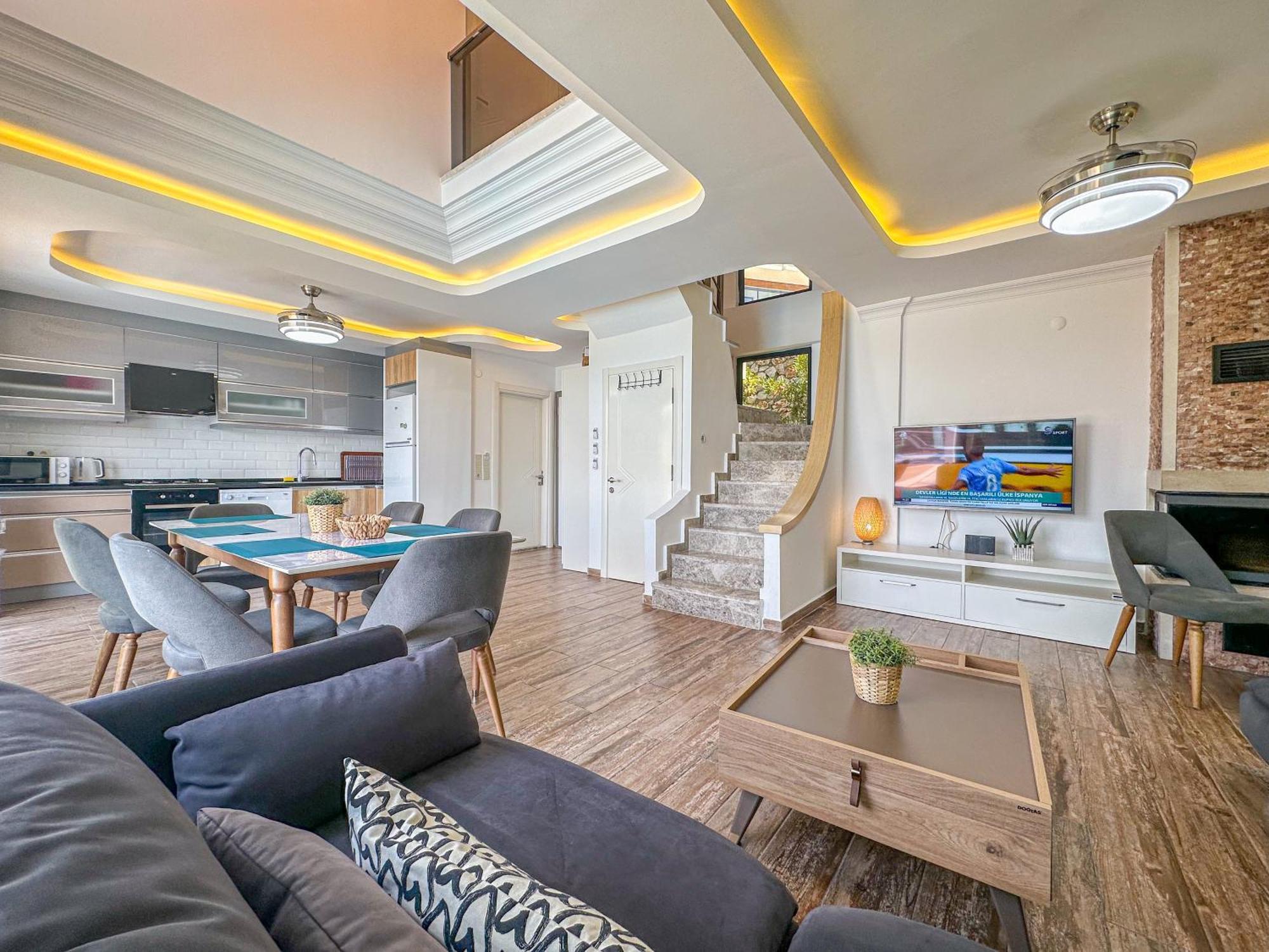 Villa Alya, Spacious 4 Bed With Private Pool *
