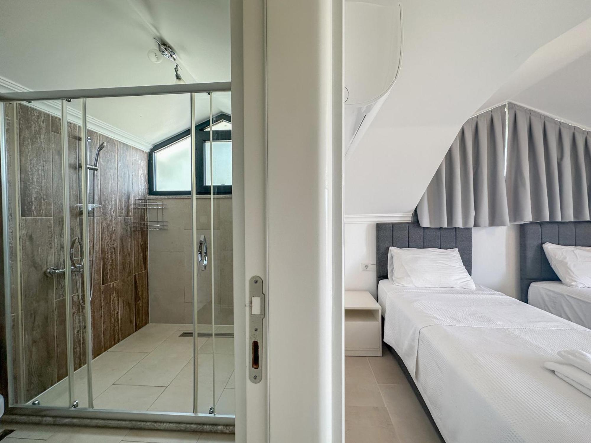 Alya, Spacious 4 Bed With Private Pool וילה