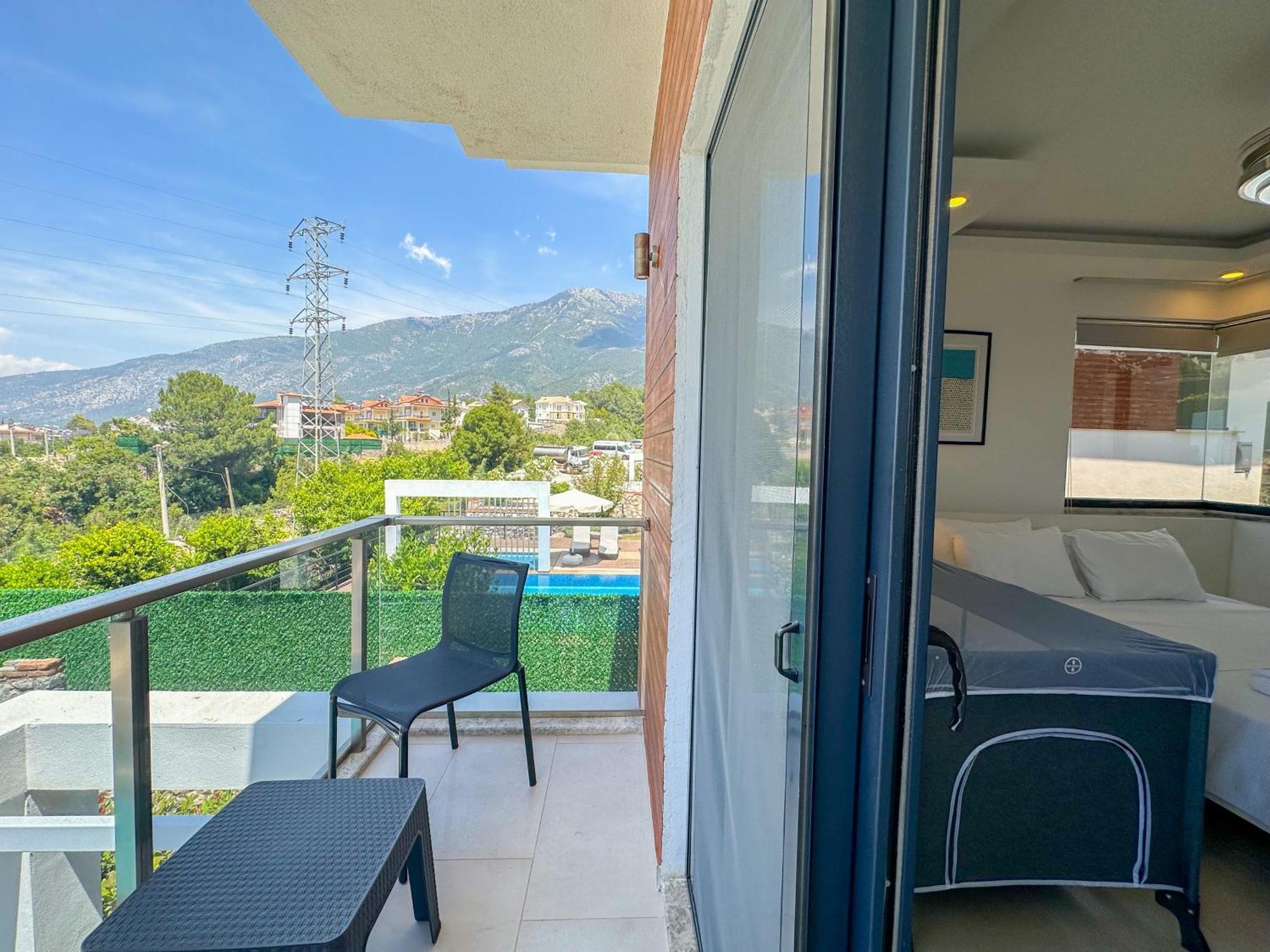 Alya, Spacious 4 Bed With Private Pool וילה *